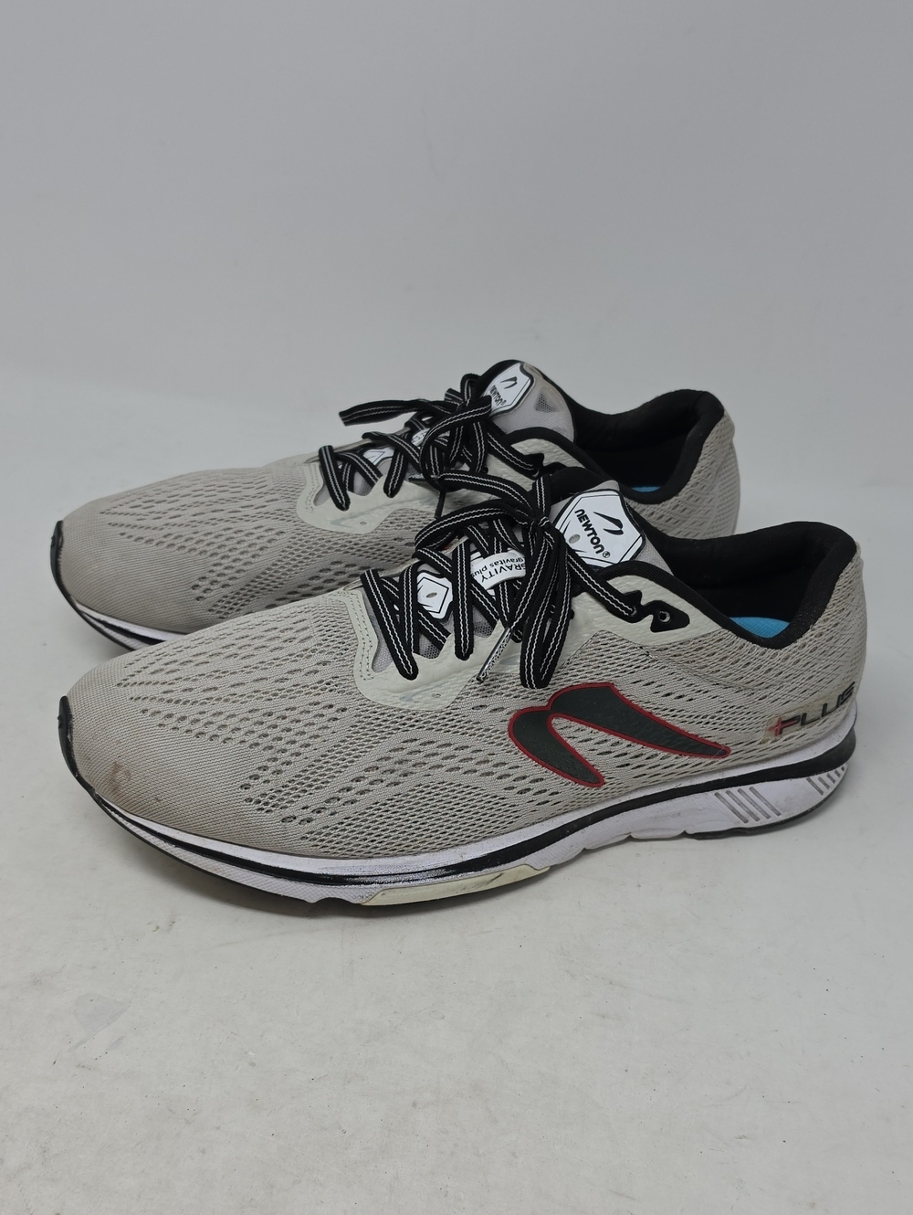 Newton Neutral Trainer in Gray with Red Accent Men's Size 11.5